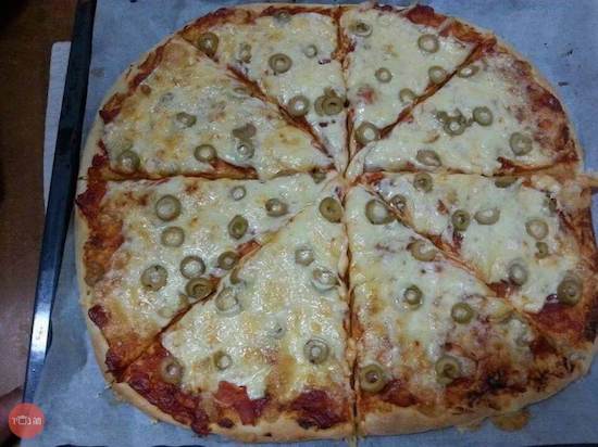 תמונה של מתכון פיצה אמיתית כמו בפיצריות